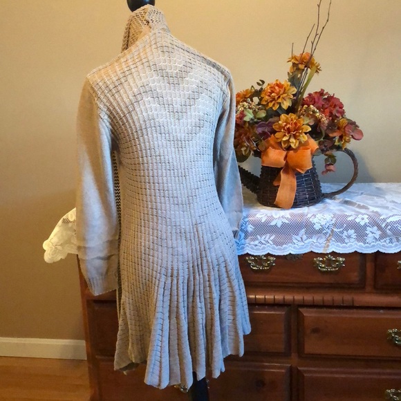 Cardigan - Picture 2 of 3